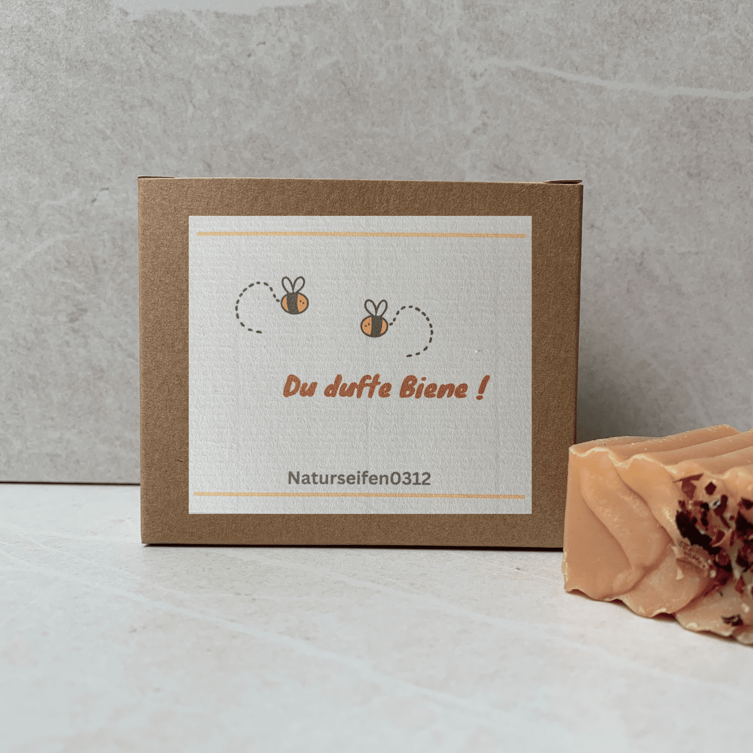 Liebe - Dufte Biene