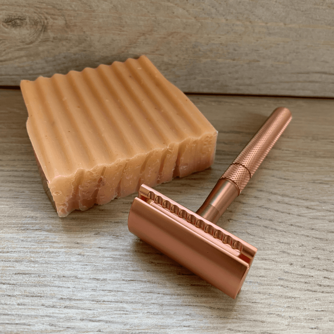 Rasierhobel liegend, Rosegold