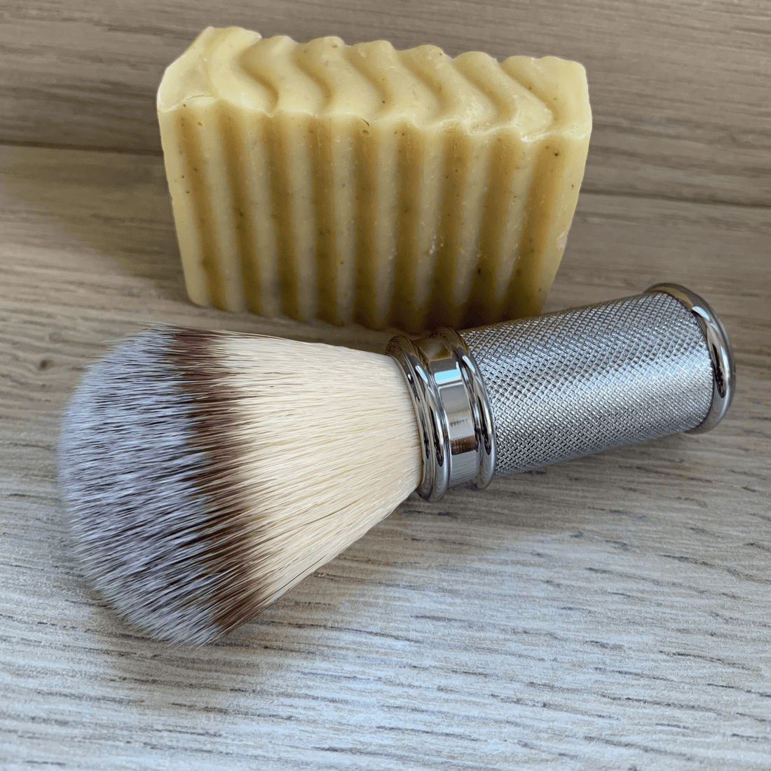 Rasierpinsel vegan Chrom